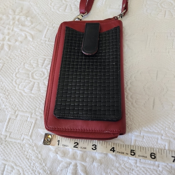 Leather Wallet With Sholder Strap Compact Red & Black Phone Holder - Picture 5 of 8